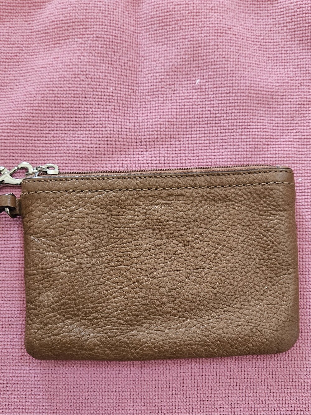 Coach Leather Zip Card Pouch - Brown